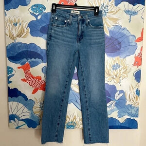 Madewell Cali Demi Bootcut Jeans in a Classic Medium Wash Raw Hem - Size 23